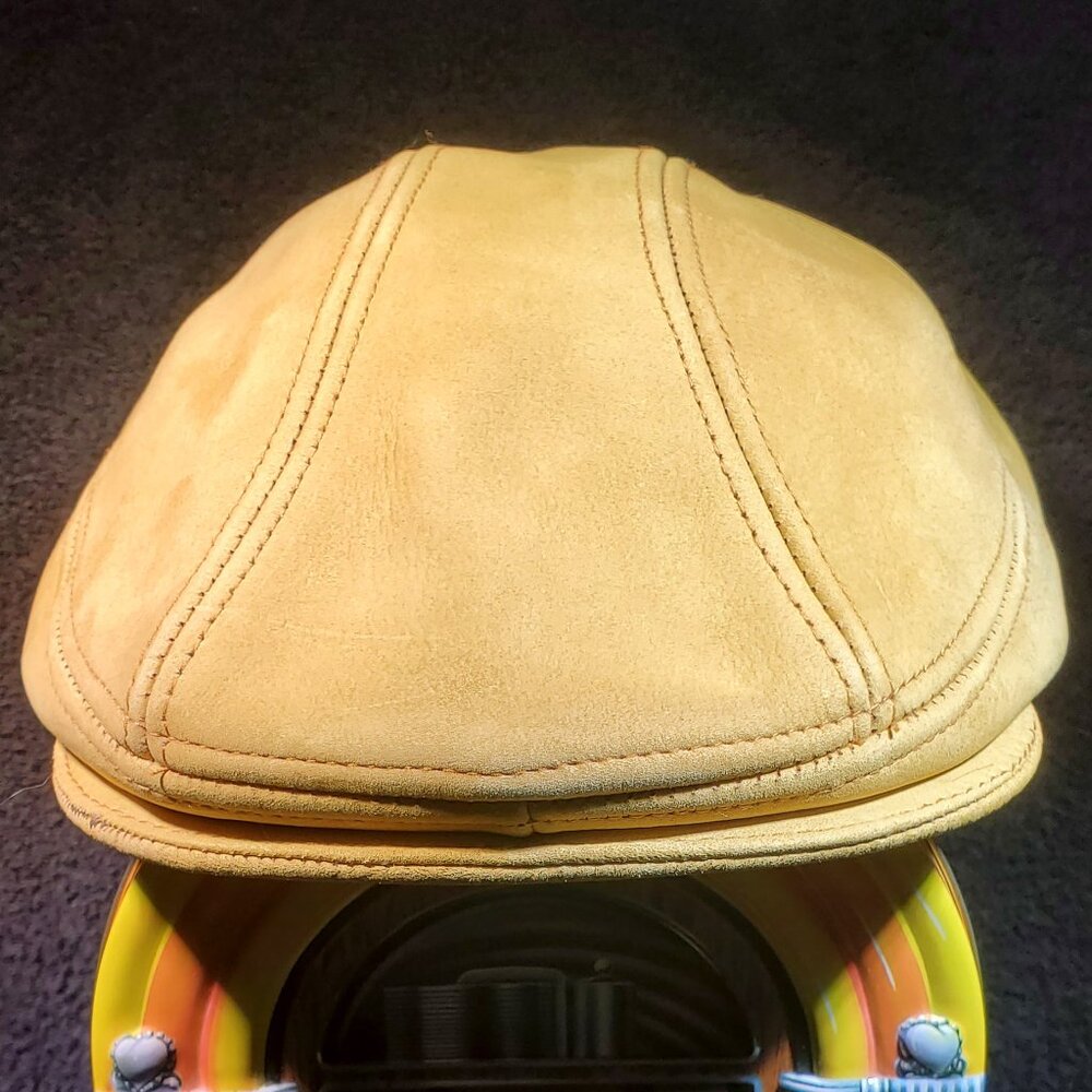 VINTAGE SUEDE LEATHER NEWSPAPER BOY FLAT CAP...MADE IN USA...CAP IS NOT LINED
